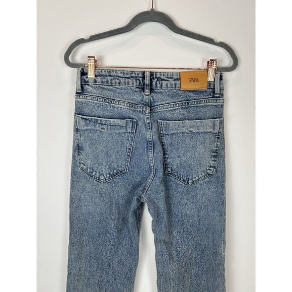 Zara Women’s HIGH RISE LONG LENGTH STRAIGHT JEANS Blue Size US 4 Stretch - Picture 4 of 10